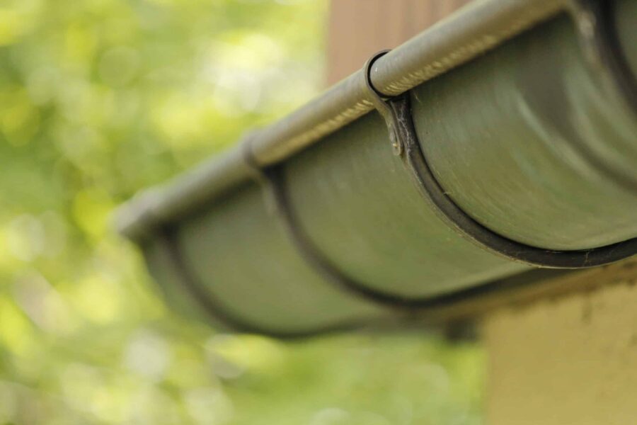 Pose et entretien de gouttières à Lens