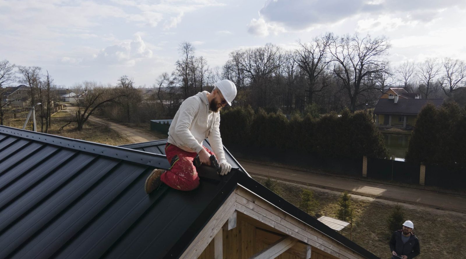 Démoussage et nettoyage de toiture à Lens